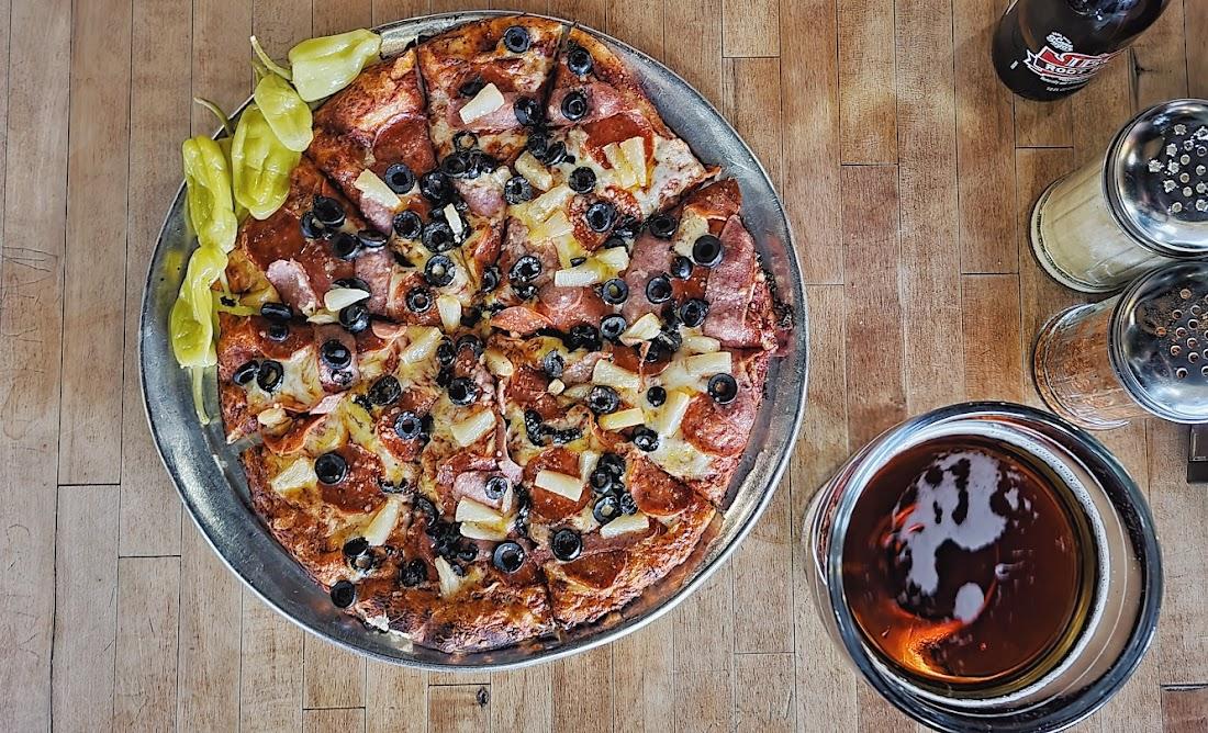 Bonnie & Clyde's Pizza Parlor